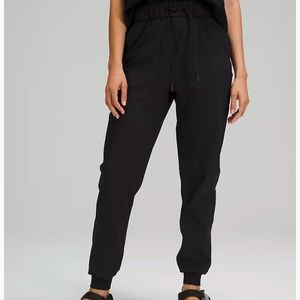 Lululemon high rise joggers